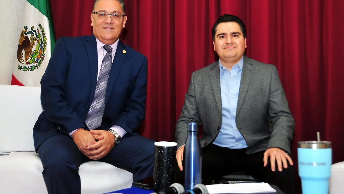 Enrique Velázquez y Gildardo Real-Omar Carrazco
