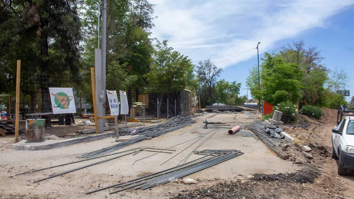 Aspectos avance obra puente desnivel 