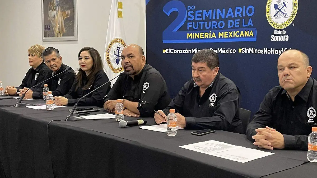 Mineros