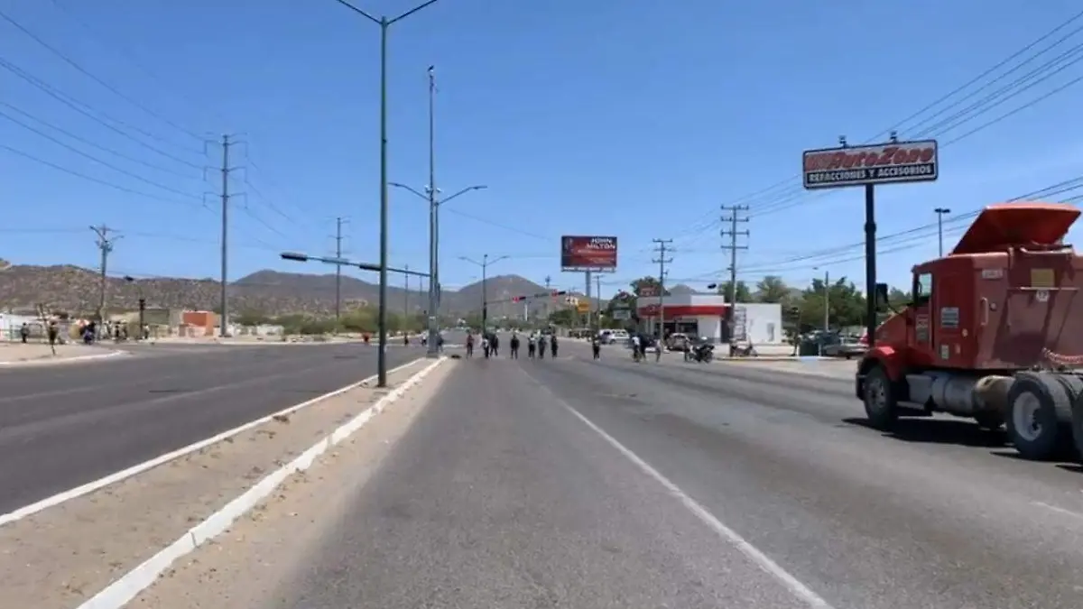 vecinos de Guayacán y Lomas del Norte