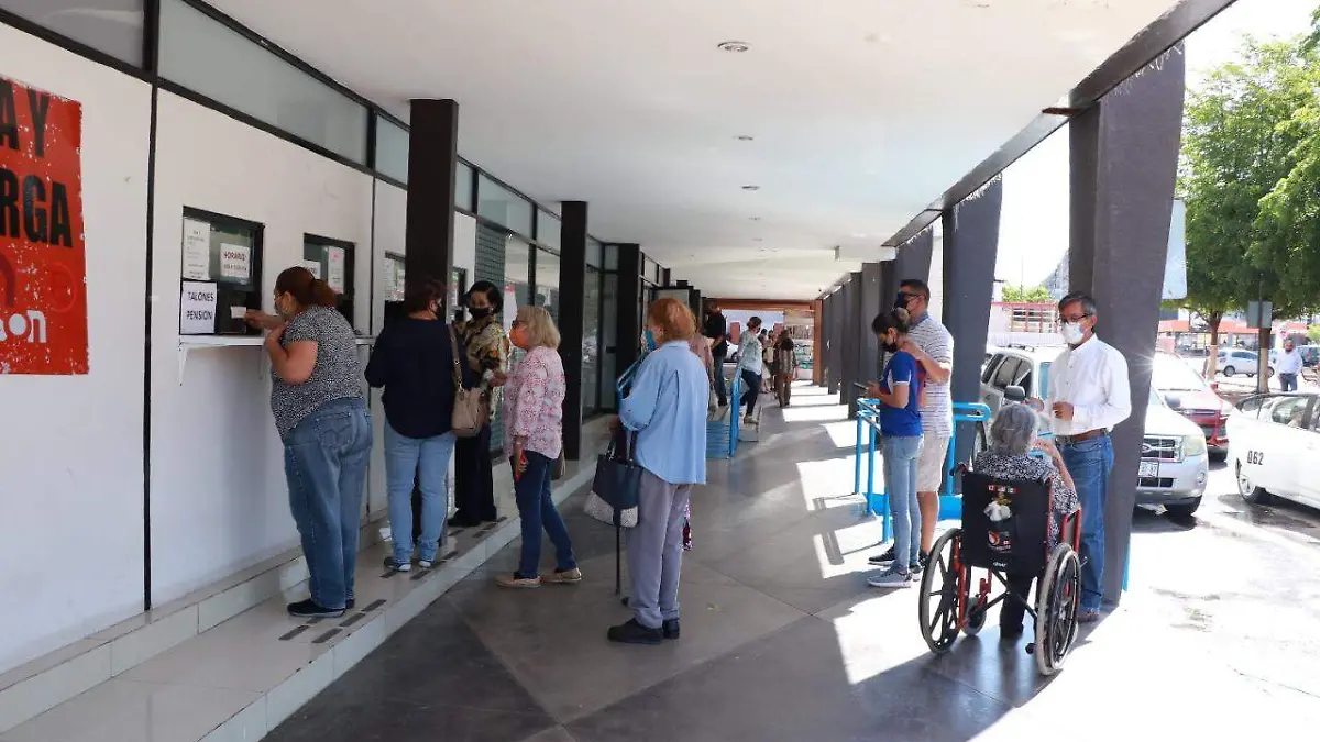 Jubilados y pensionados de Isssteson a la espera puntual de su pago