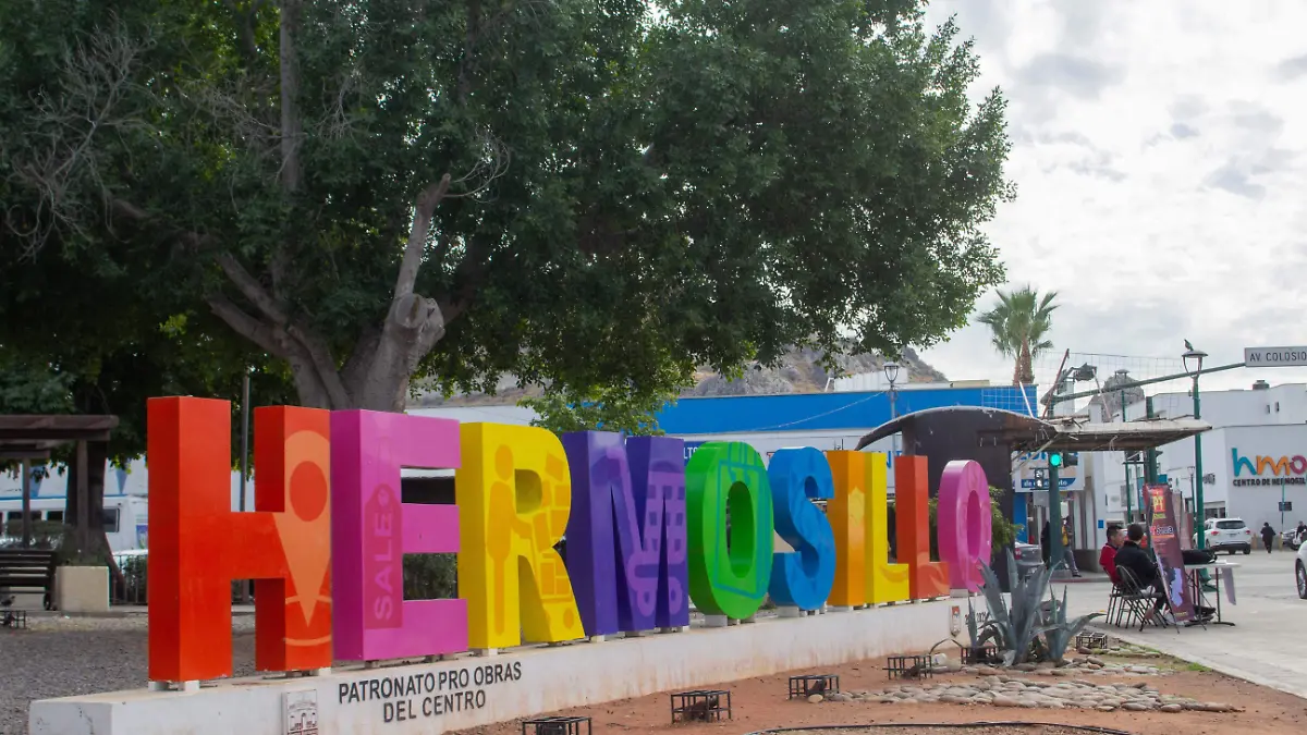 Proyecto paseo del sonorense distinguido en el centro 