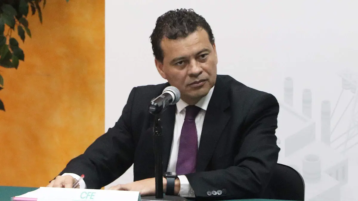 05-09-2023-INGENIERO HUGO MARTÍNEZ LENDECHY RUEDA DE PRENSA CFE-ADAL NAVARRO (6) (1)