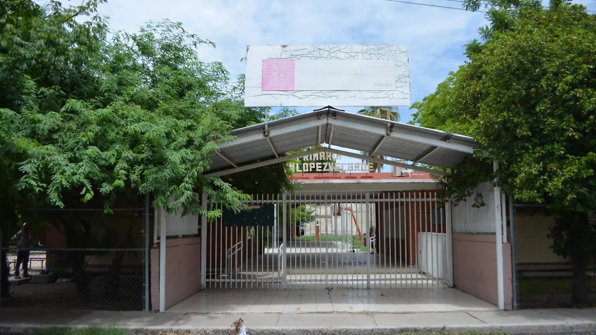 21-08-2023-Limpieza de Escuelas para el regreso a clases-Carlos Villalba (14)