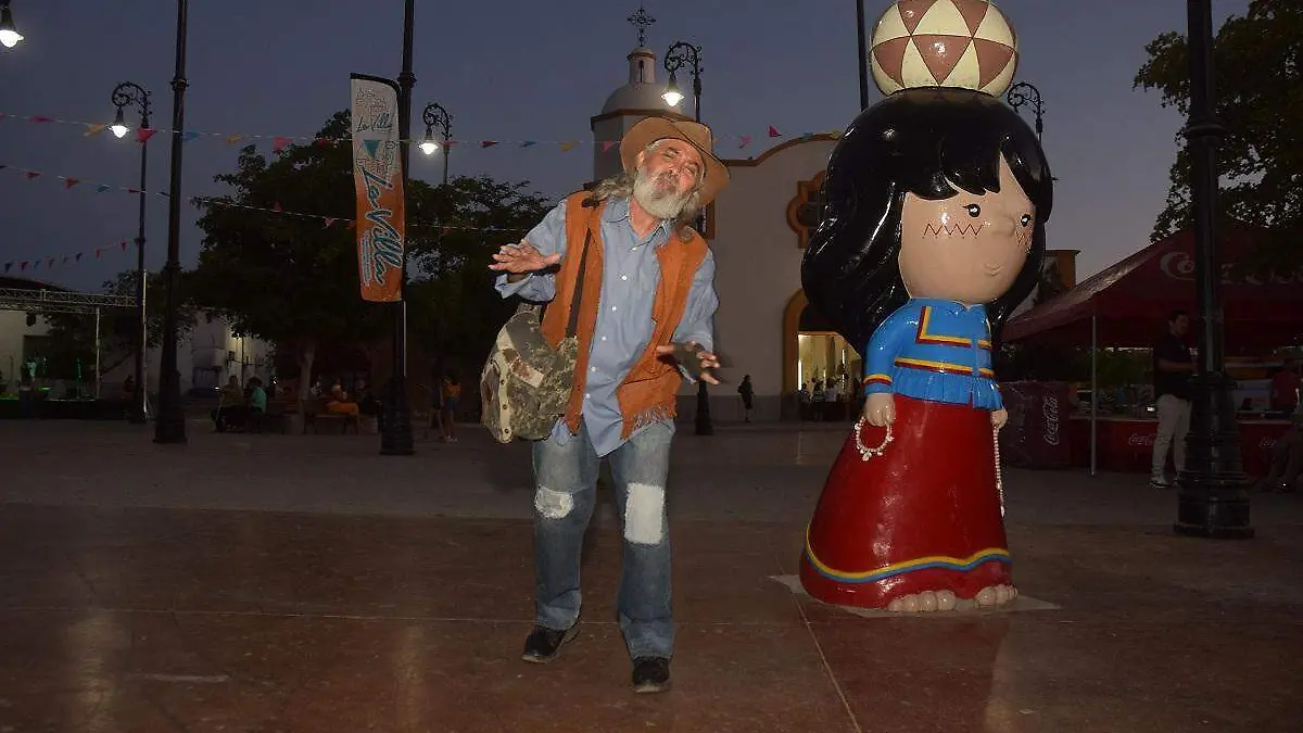 Villa de seris, niña seri, plaza, iglesia de la Candelaria