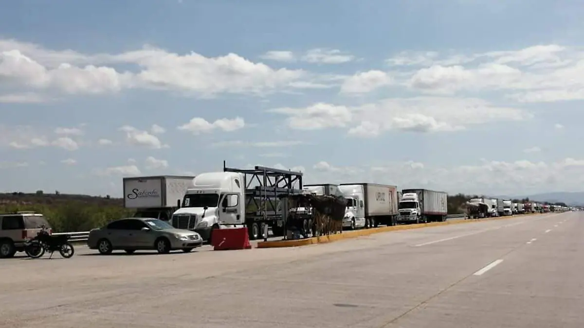 Bloqueo carretero etnia yaqui (2)