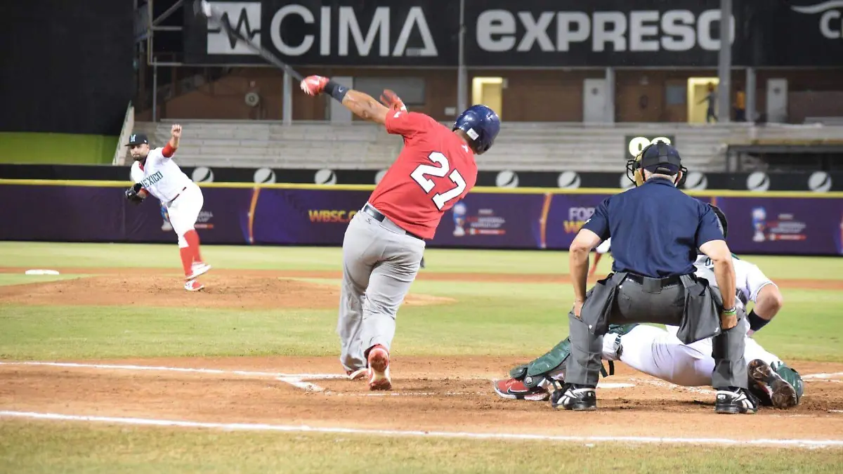 México vs Panamá              (Carlos Villalba)