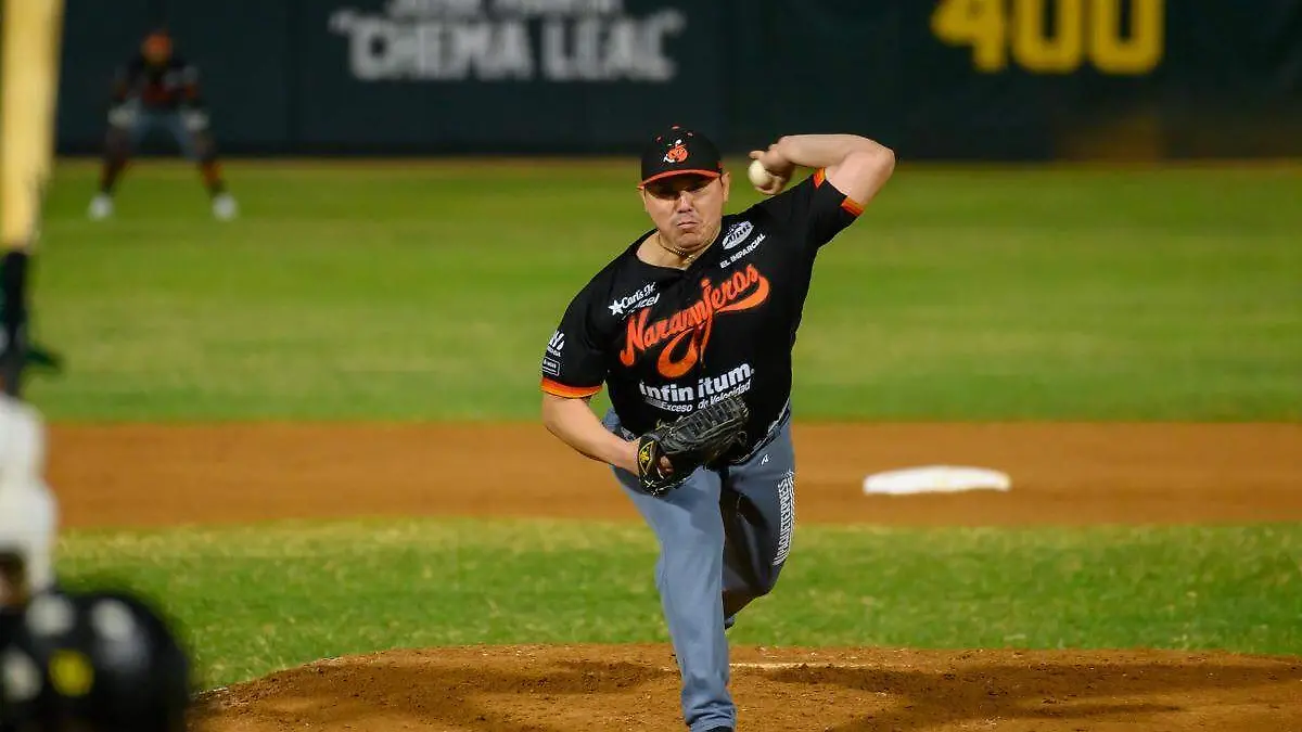 pitcher de Naranjeros en Los Mochis