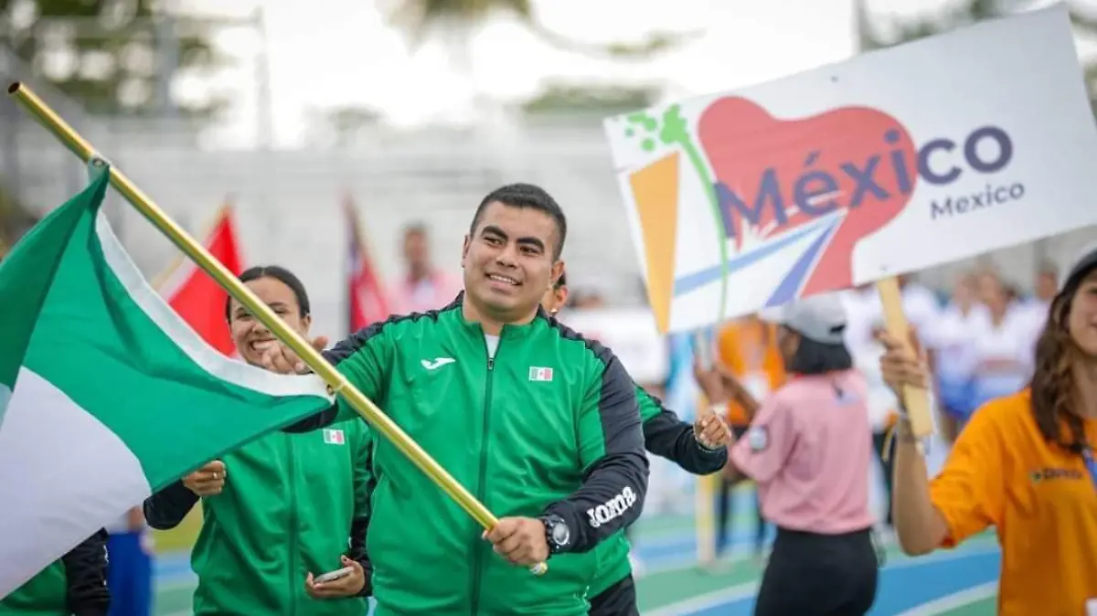 José Chávez lanzamiento de martillo