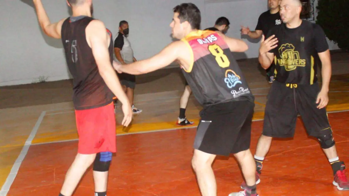 Basquet               