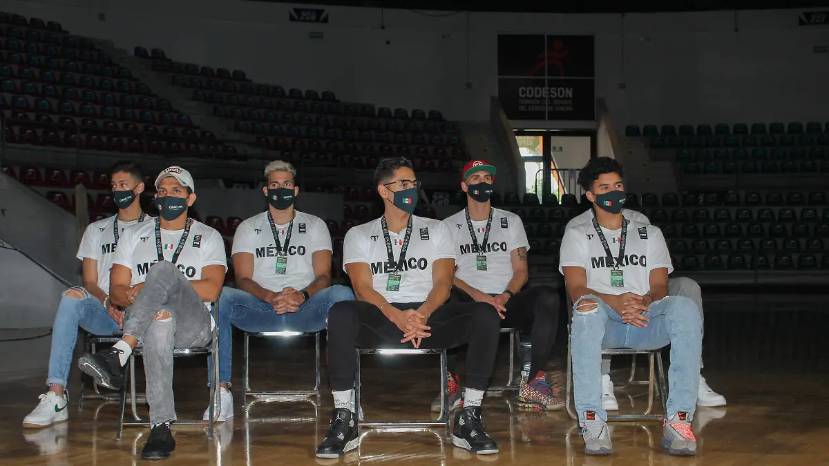 Concentración de la prelista de la selección nacional de básquetbol en sonora - Mike Acosta (5)