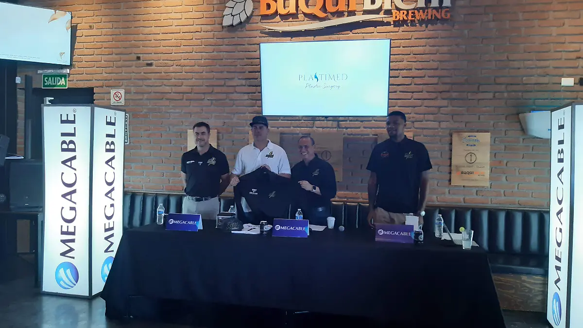 Déniz llega a Hermosillo 