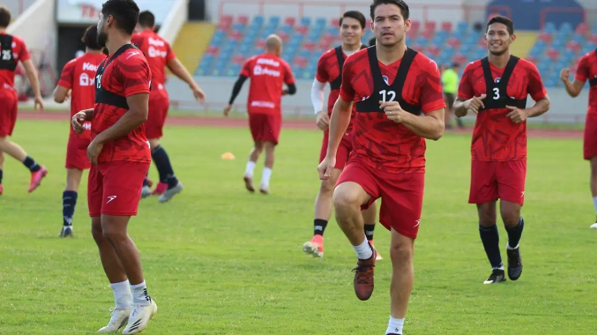 Entrenamiento Cimarrones                      (Cortesía Cimarrones de Sonora)