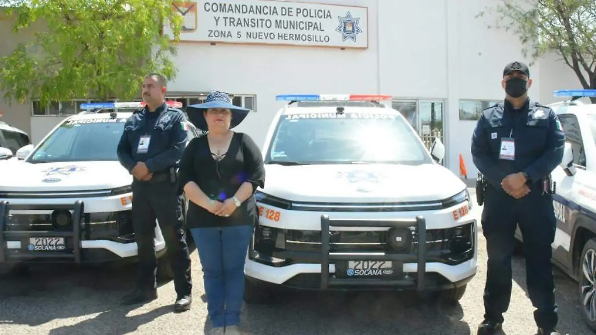 Antonio Astiazarán entrega 9 patrullas eléctricas 