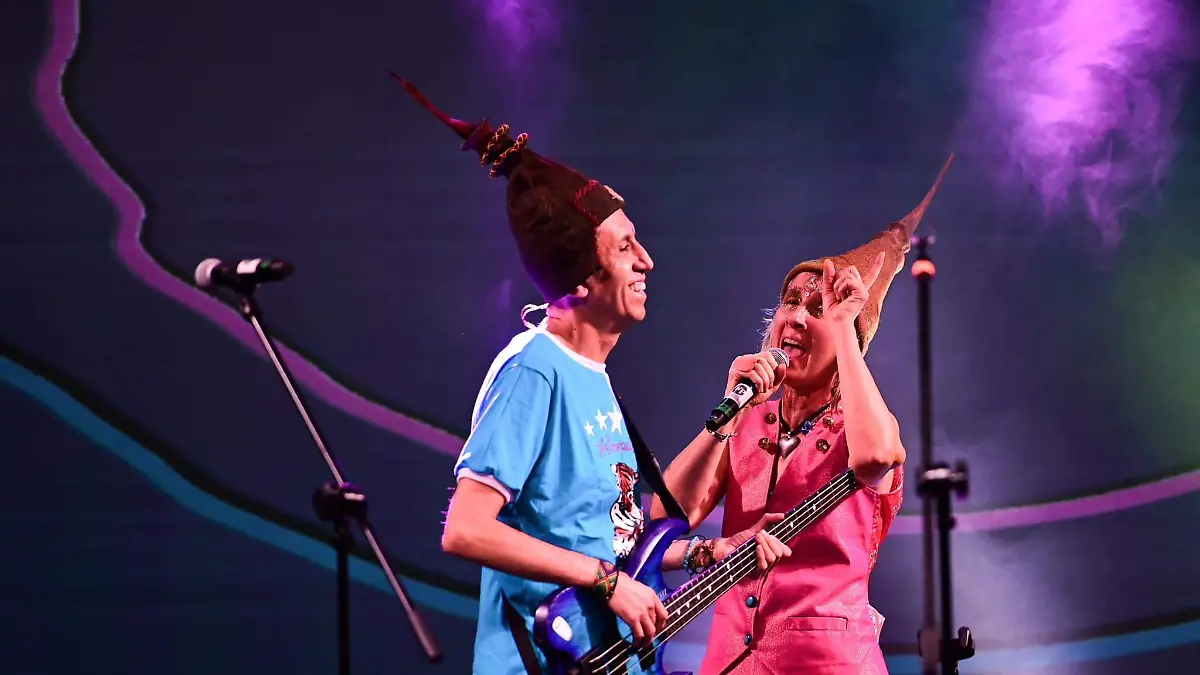 SECUNDARIA NOTA Aterciopelados TOMADO DE LA PÁGINA OFICIAL DEL GRUPO