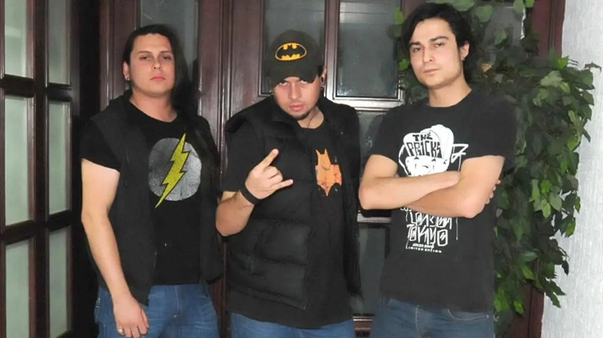 8C F1 NOTA 1 rockers