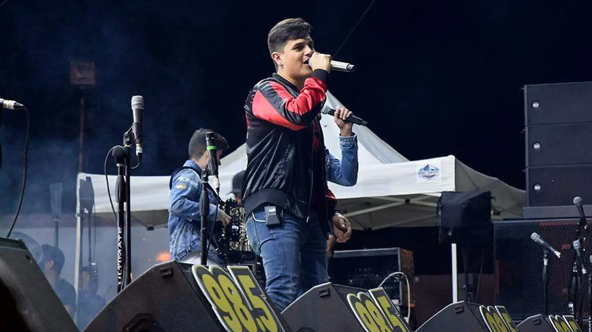 Regulo Caro 2