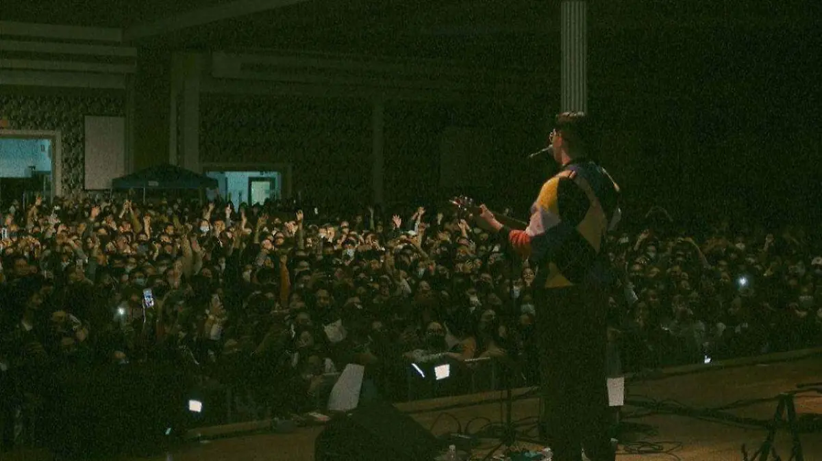 el cantante de Chihuahua Kevin Kaarl