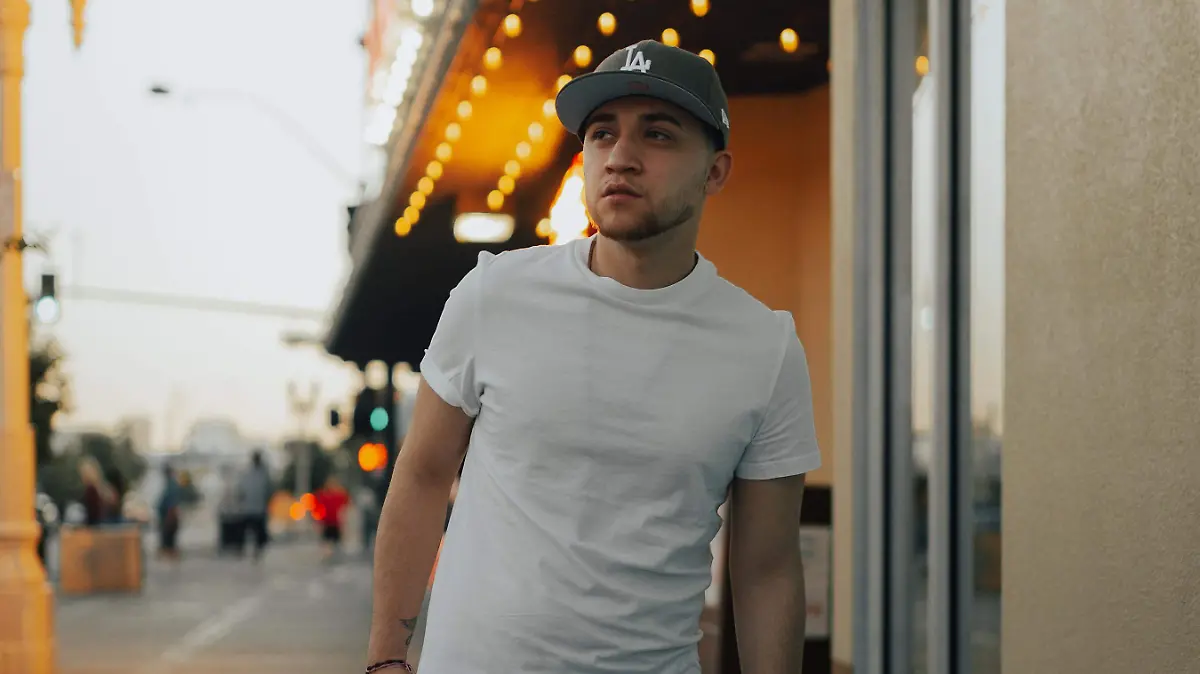 En "Imagínate", el cantante hizo una fusión de ritmos caribeños