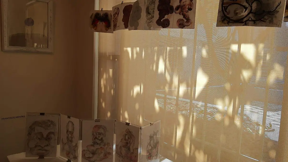 Exposición Fluorescencia Revelaciones desde la oscuridad 2