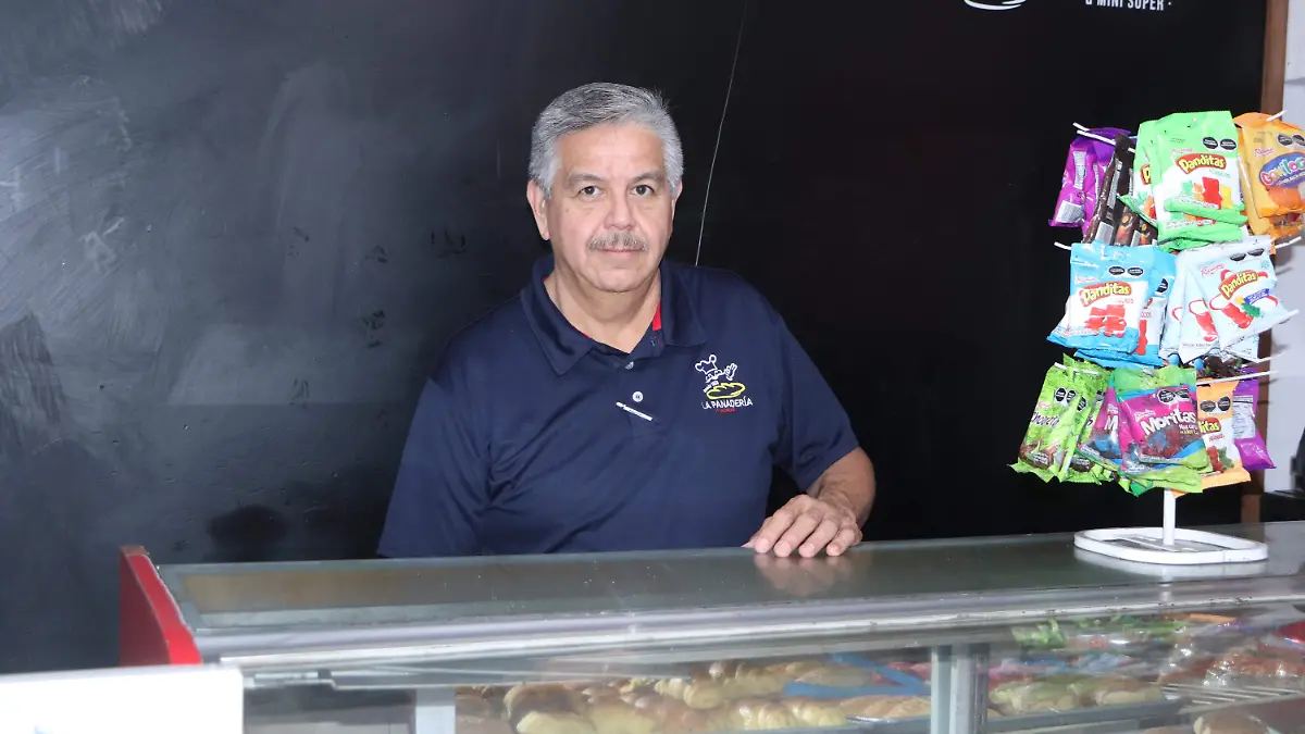 Entrevista Héctor Alfredo Márquez, en la Panadería Márquez