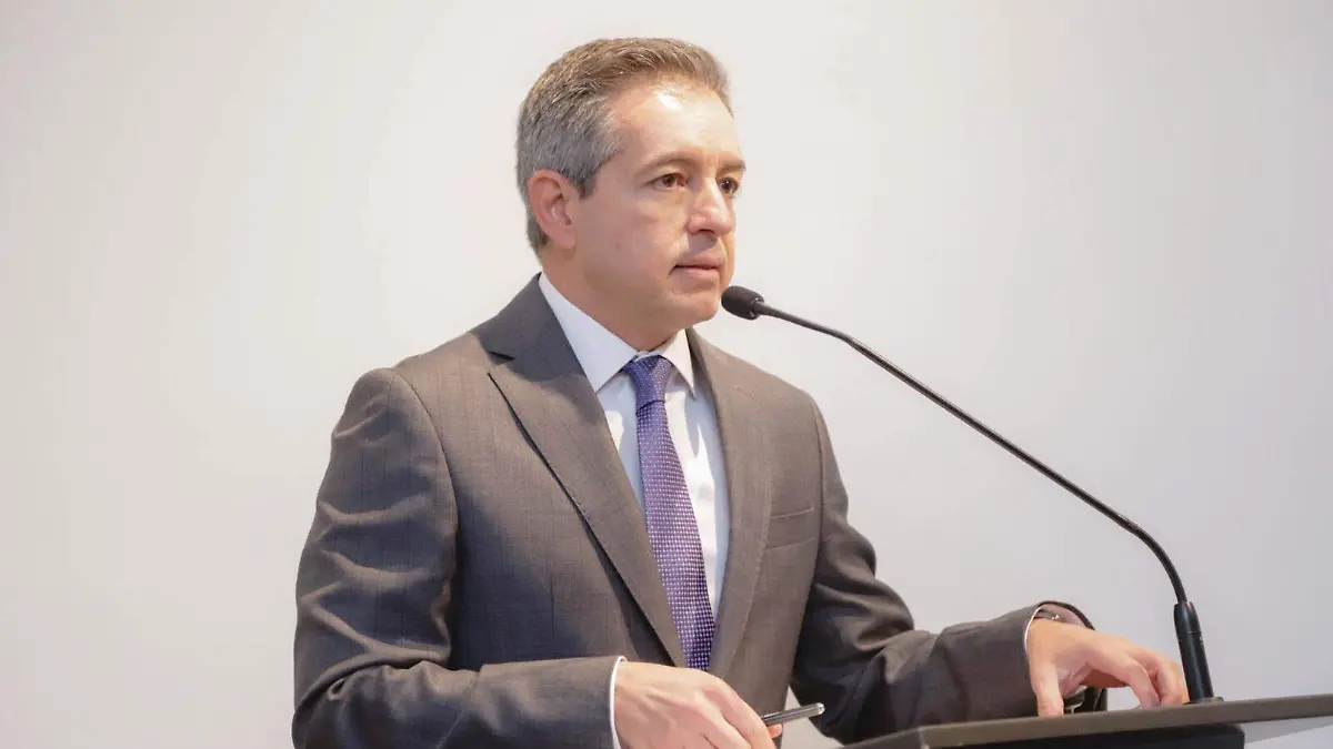 Omar del Valle Colosio, presidente de la Mesa Directiva del Congreso del Estado de Sonora