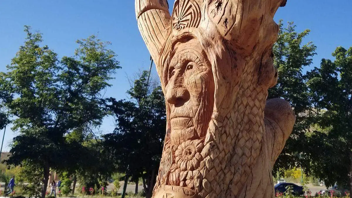 Escultura árbol La Sauceda