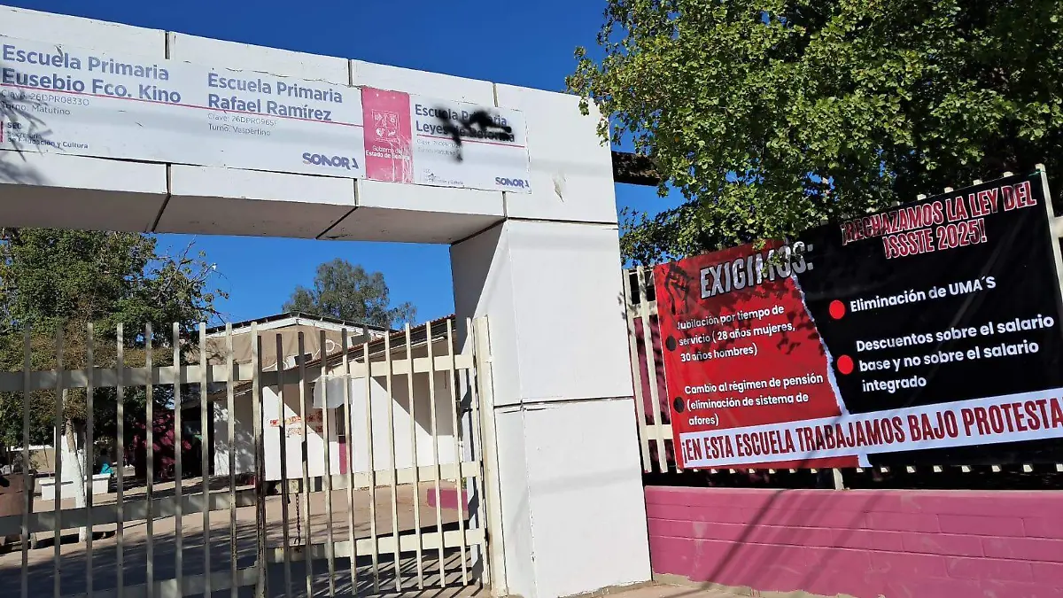 Protesta contra Ley Issste 2015
