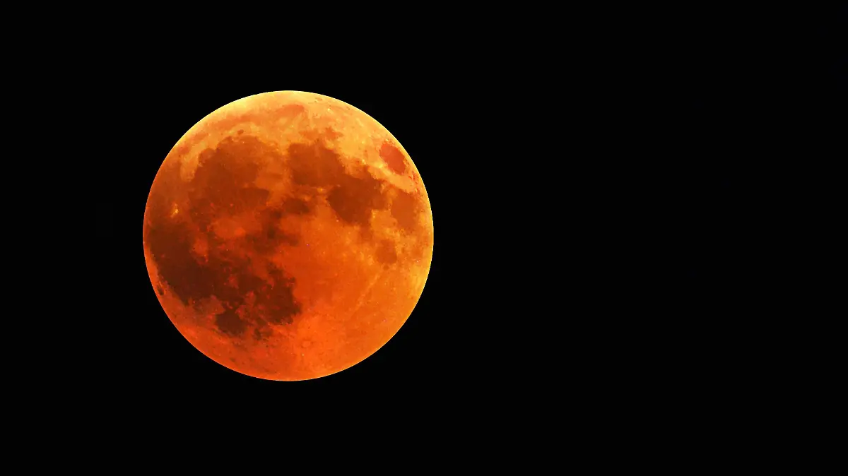 beautiful-shot-red-moon-with-black-night-sky