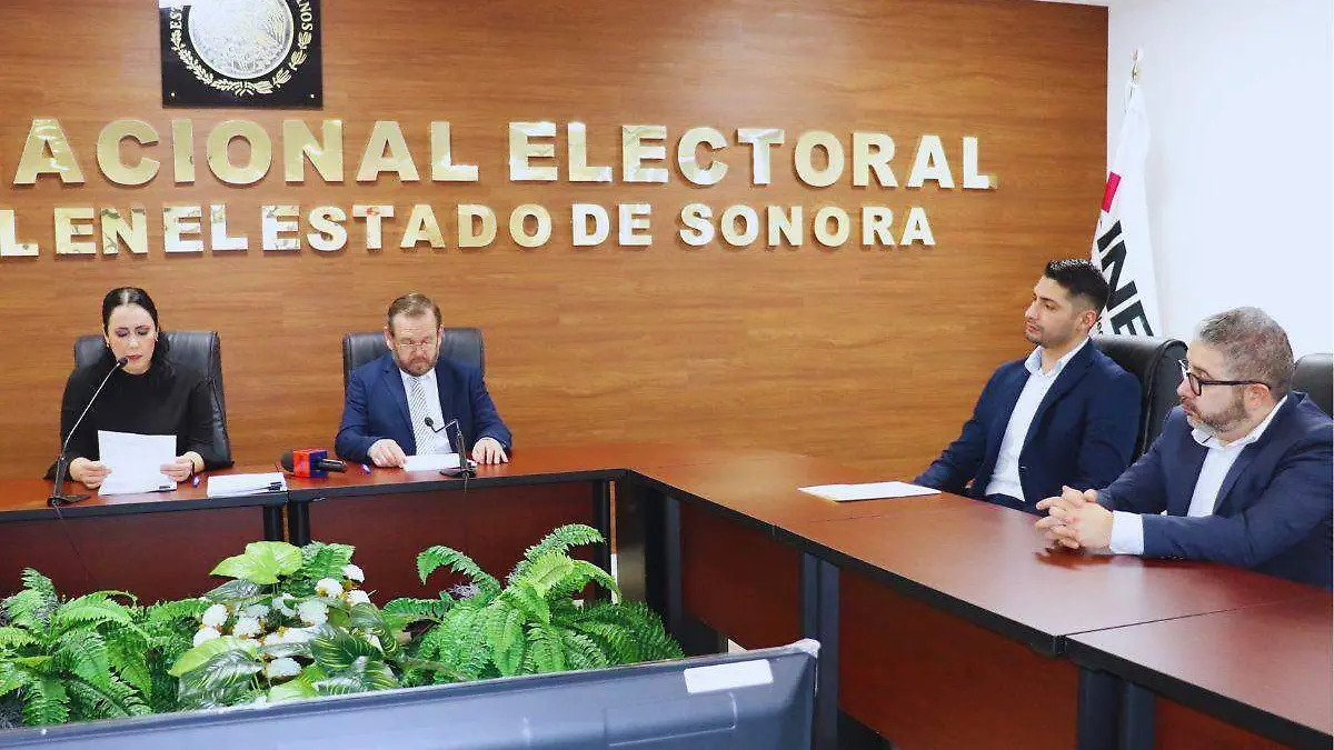 Firma de convenio entre INE y IEE Sonora 