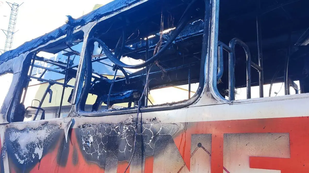 CAMIÓN INCENDIADO