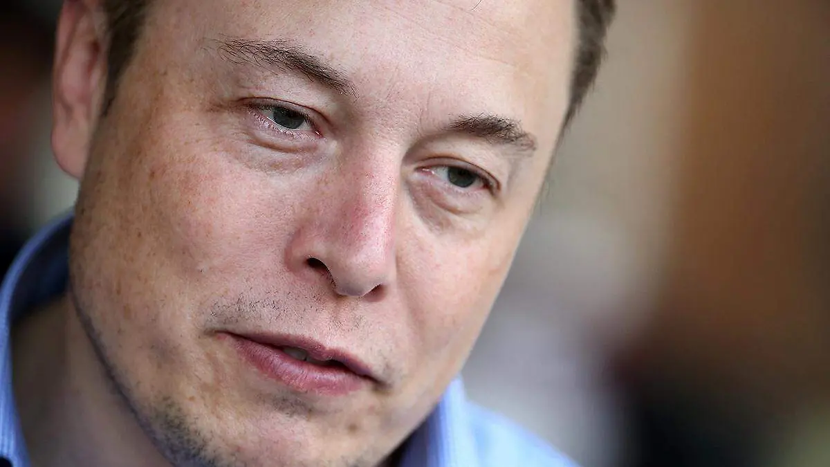 Hija de Elon Musk quiere romper lazos con él