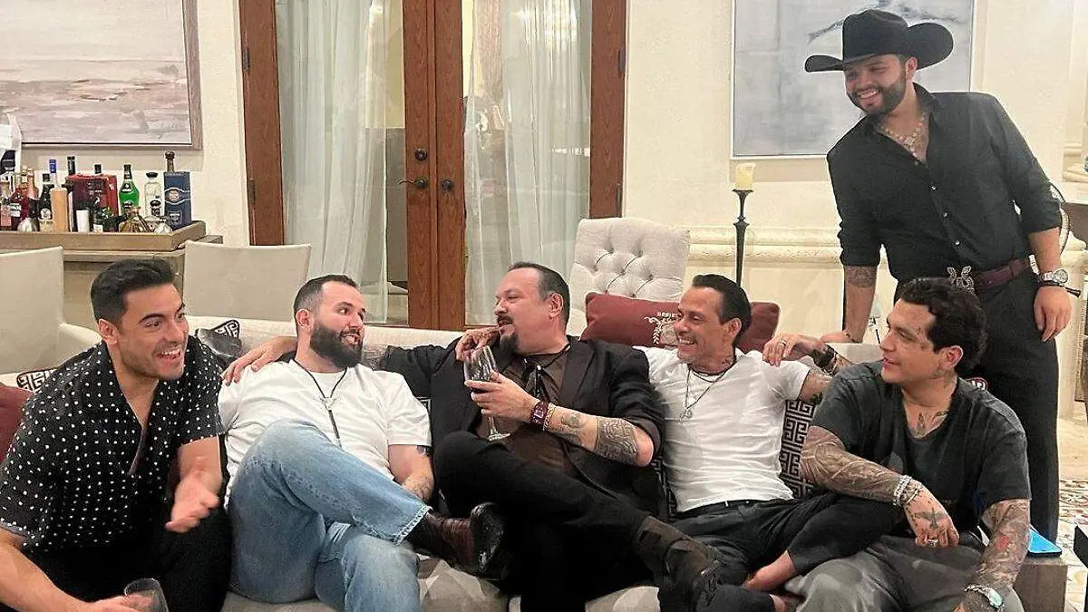 Foto Cortesía  @pepeaguilar_oficial