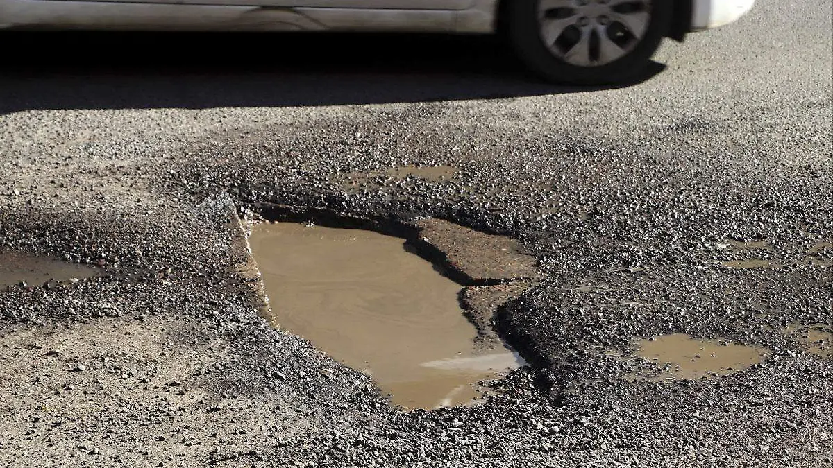 Gran bache en centro Monterrey entre juarez y matamoros - KIMBERLY ORTEGA. 5