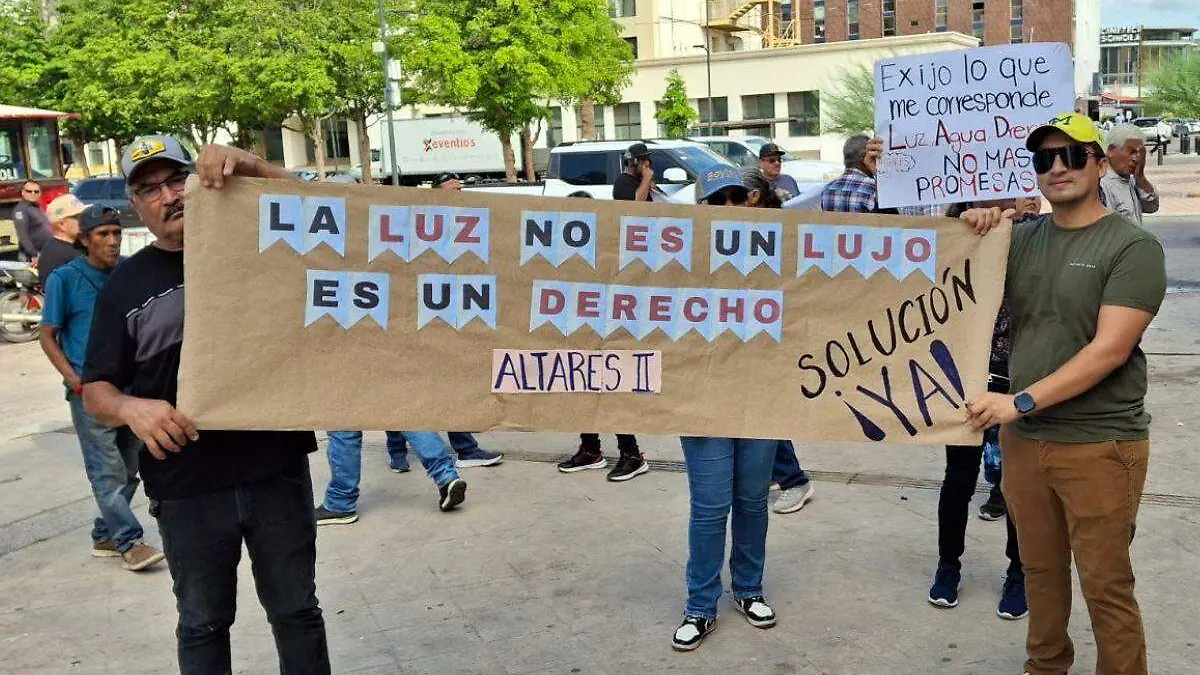 altares II manifestación2