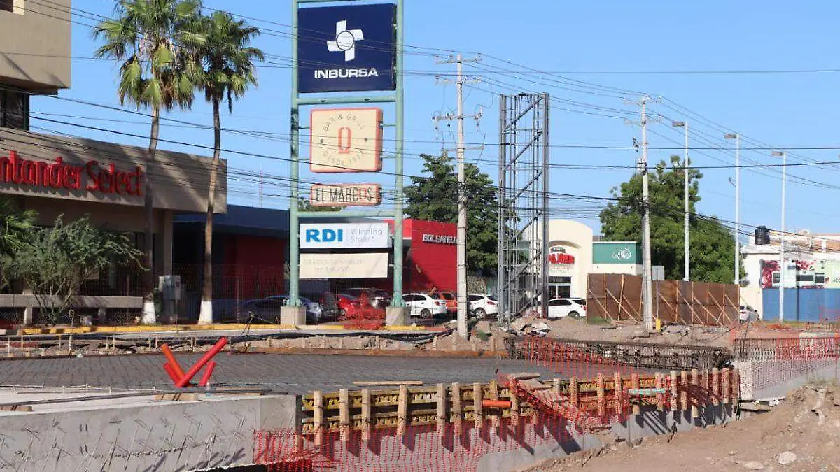 Paso a desnivel colosio y solidaridad