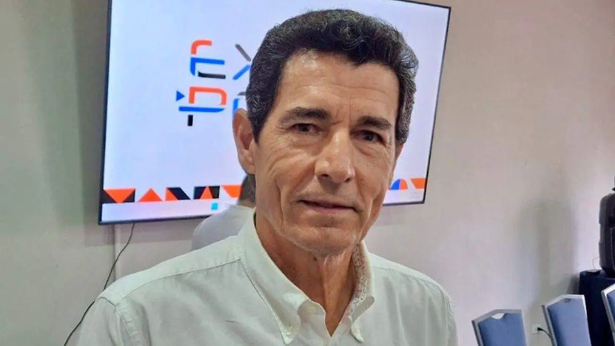 Norberto Larrinaga Buelna, presidente de Canadevi delegación Sonora