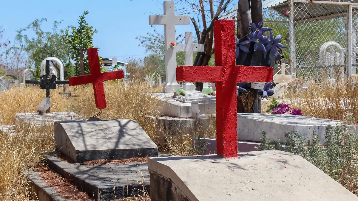 Ultimos fusilados en Sonora panteon Yañez - Mike Acosta (3)
