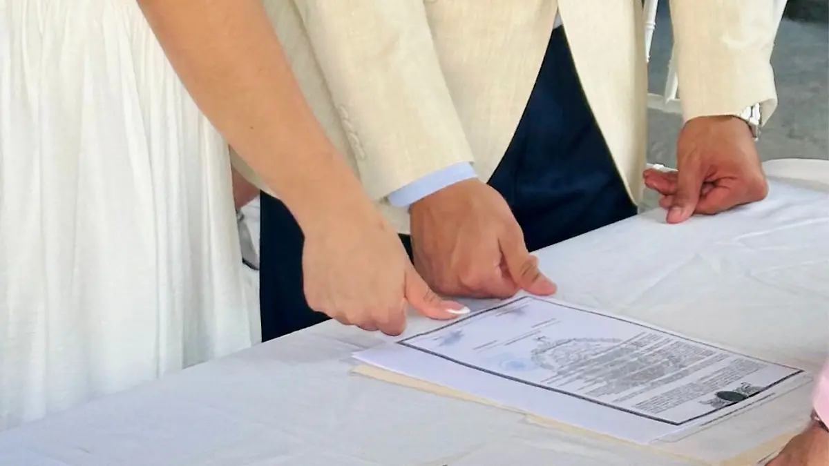 FULL SCREEN  MATRIMONIO CIVIL