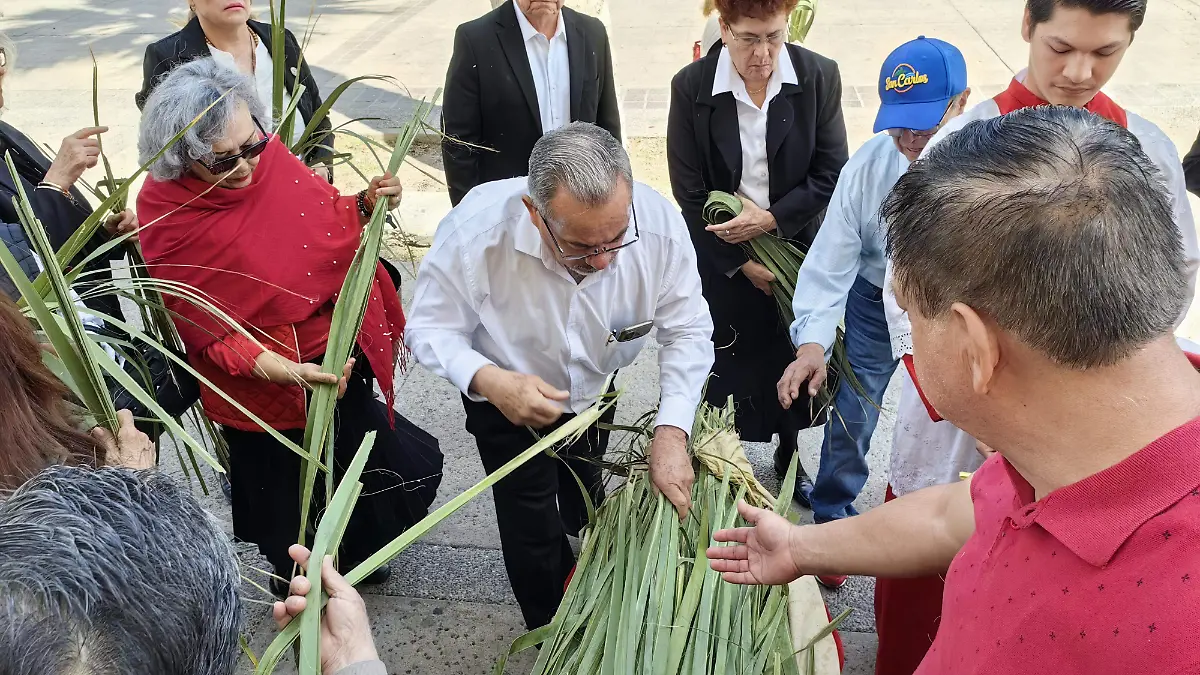 Feligredes, bendición de la palma_Manuel Velázquez (10)