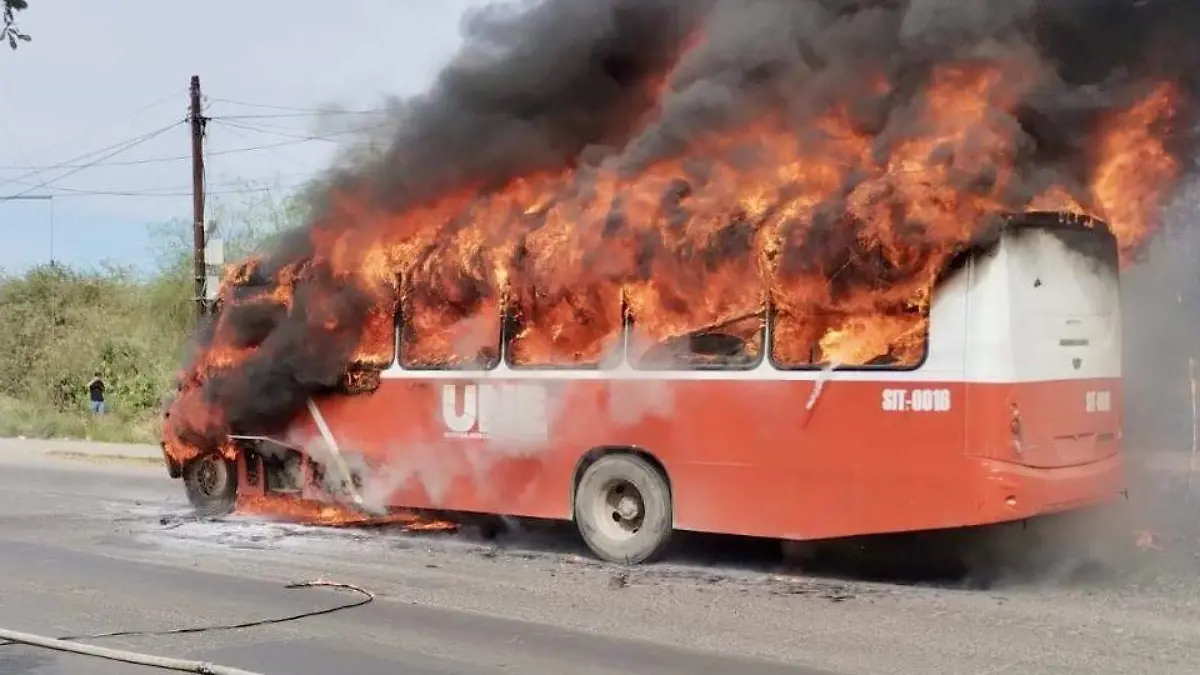 INCENDIO CAMIÓN PALO VERDE 3