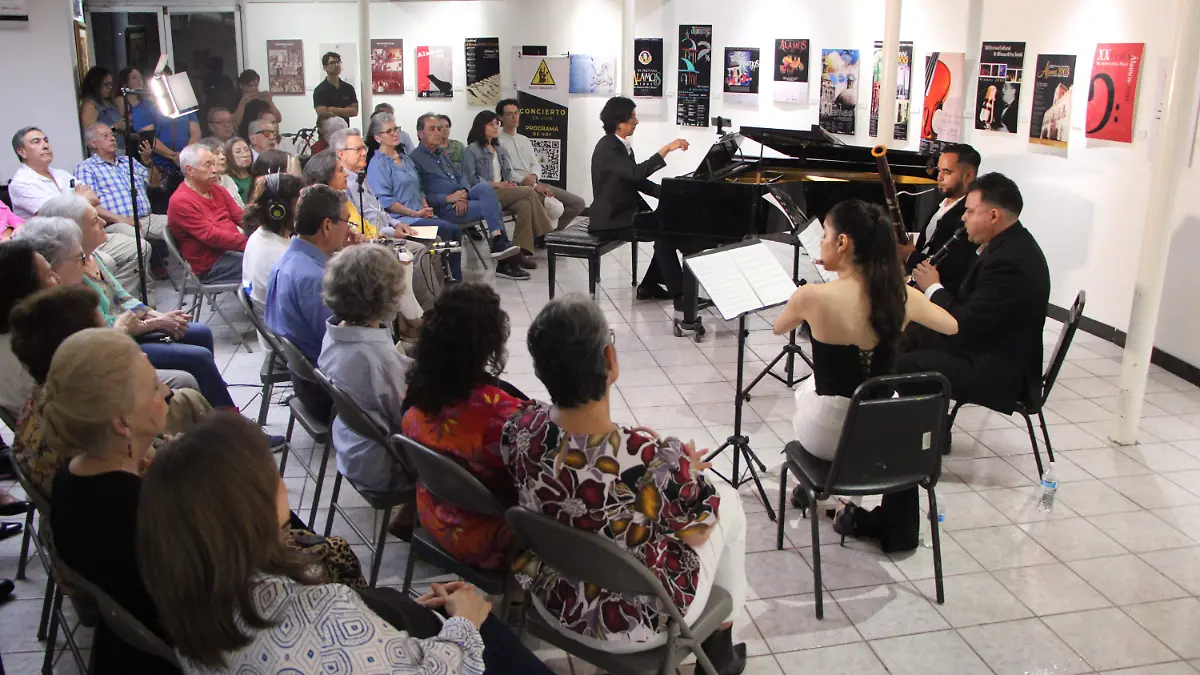 03-03-2025-Musicos Trabajando.Presenta Ecos del Septentrion con-Campodonico Emnsamble (1)