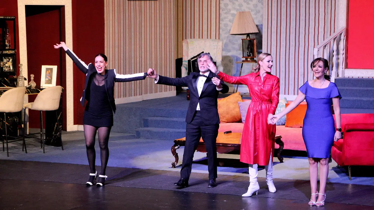 06-03-2026-Obra de Teatro El Seductor Con Humberto Zurita-Carlos Villalba (37)