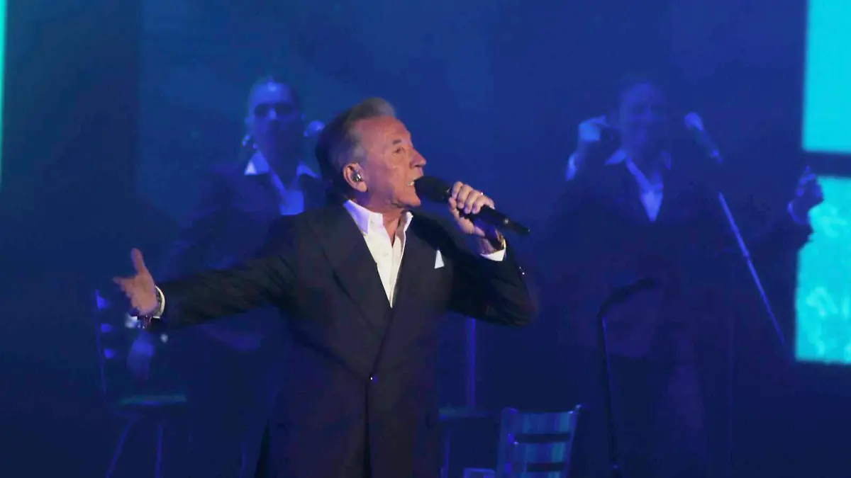 Ricardo Montaner en el CUM Hermosillo - Mike Acosta
