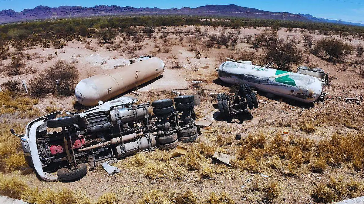 Pipa volcadura amoniaco Hermosillo - Guaymas - Karla Córdova