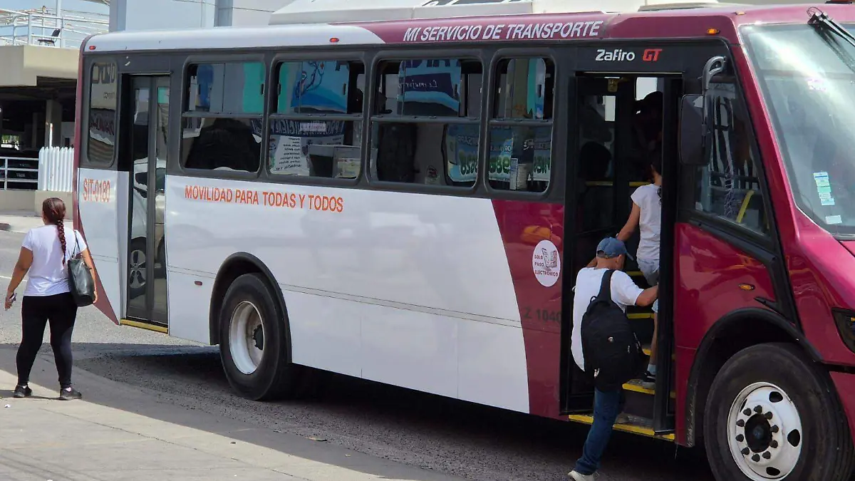 camión - transporte urbano