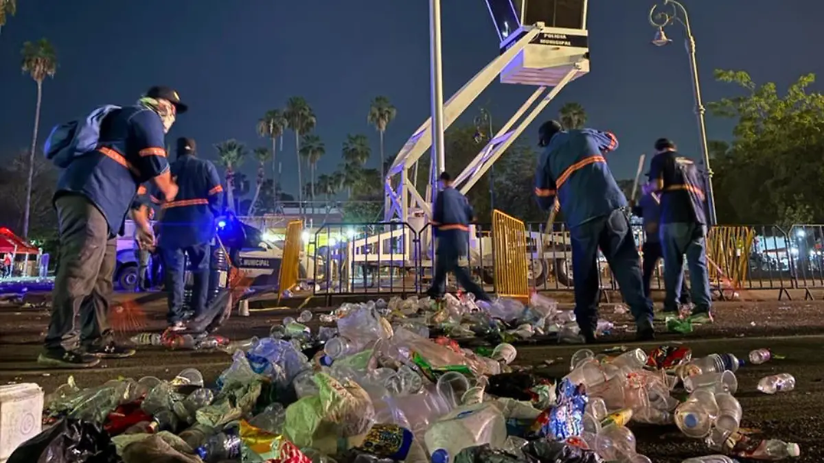 FULL SCREEN  basura fiestas del pitic 2026 