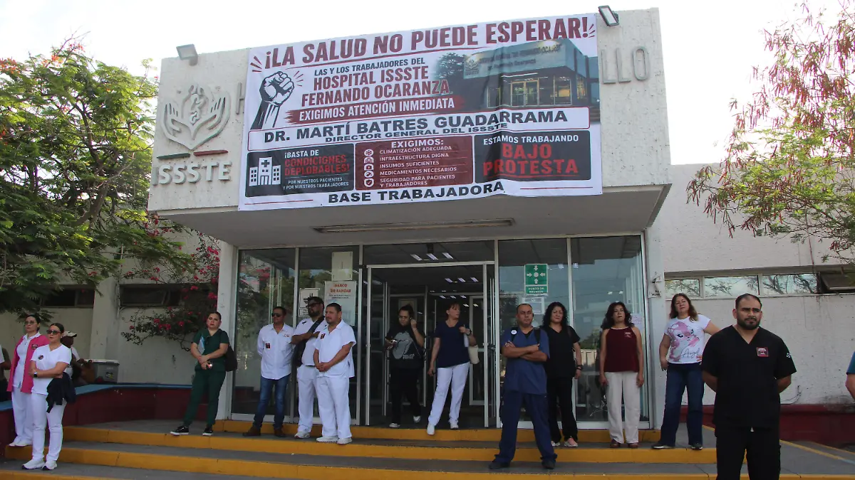 15-06-2026-Personal de Hospital ISSSTE se manifiestan por pesimas instalaciones-Carlos Villalba35