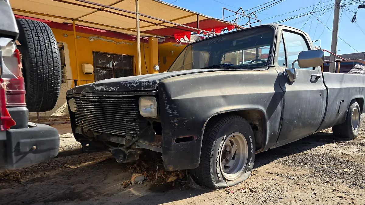 Tematica carros abandonados - Mike Acosta (6)
