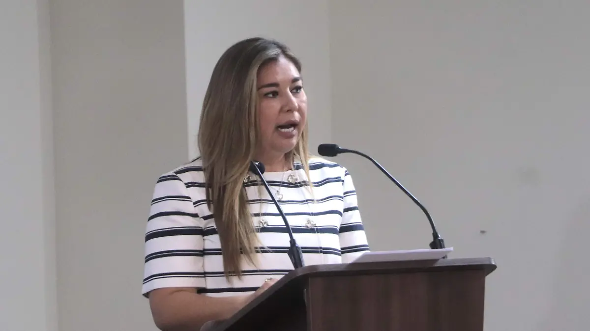 diputada Jazmín Guadalupe Gómez Lizárraga